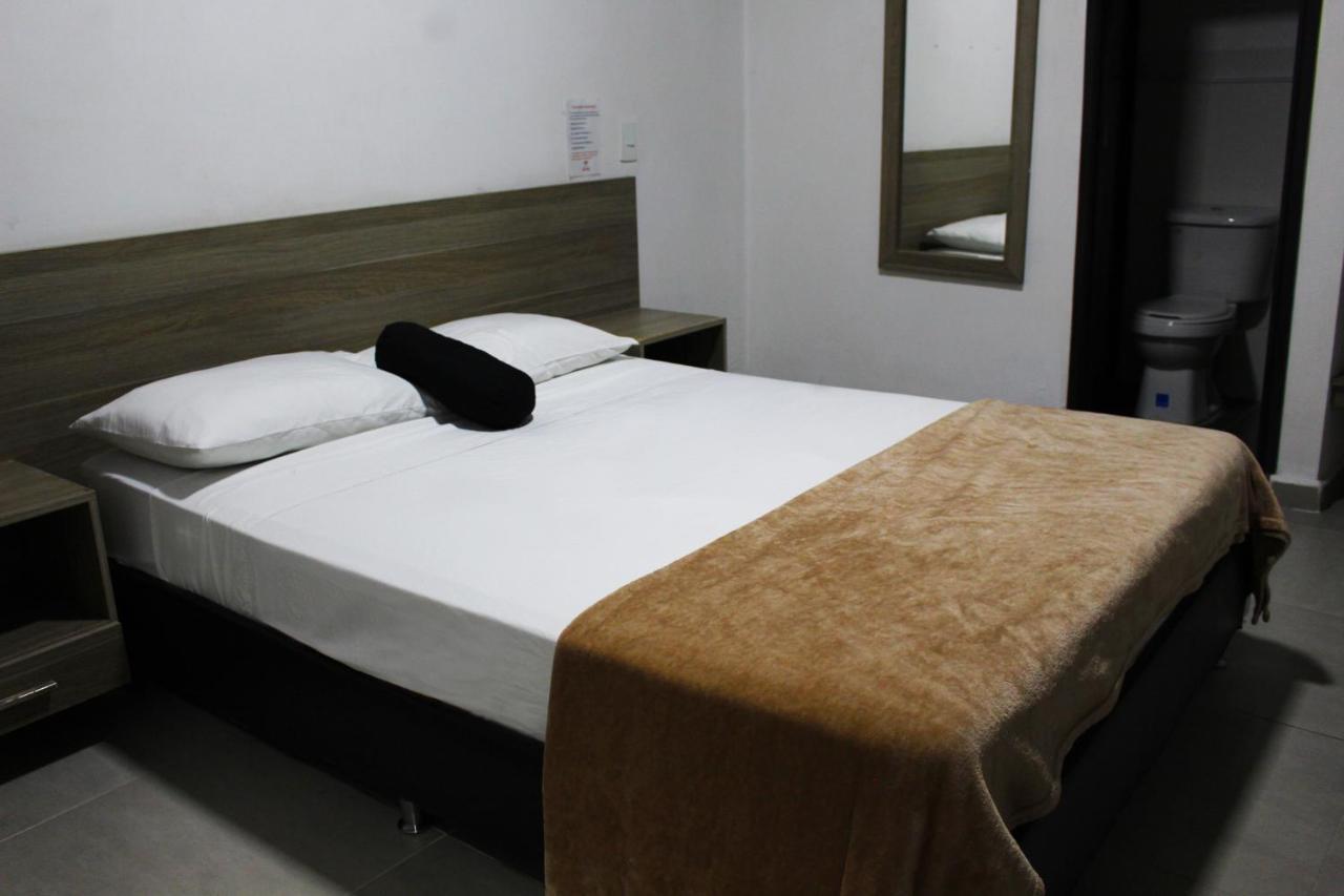 Hotel America 52 Rionegro Exterior photo