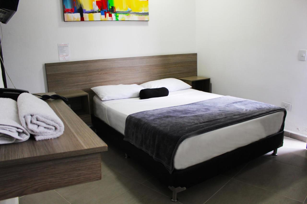 Hotel America 52 Rionegro Exterior photo