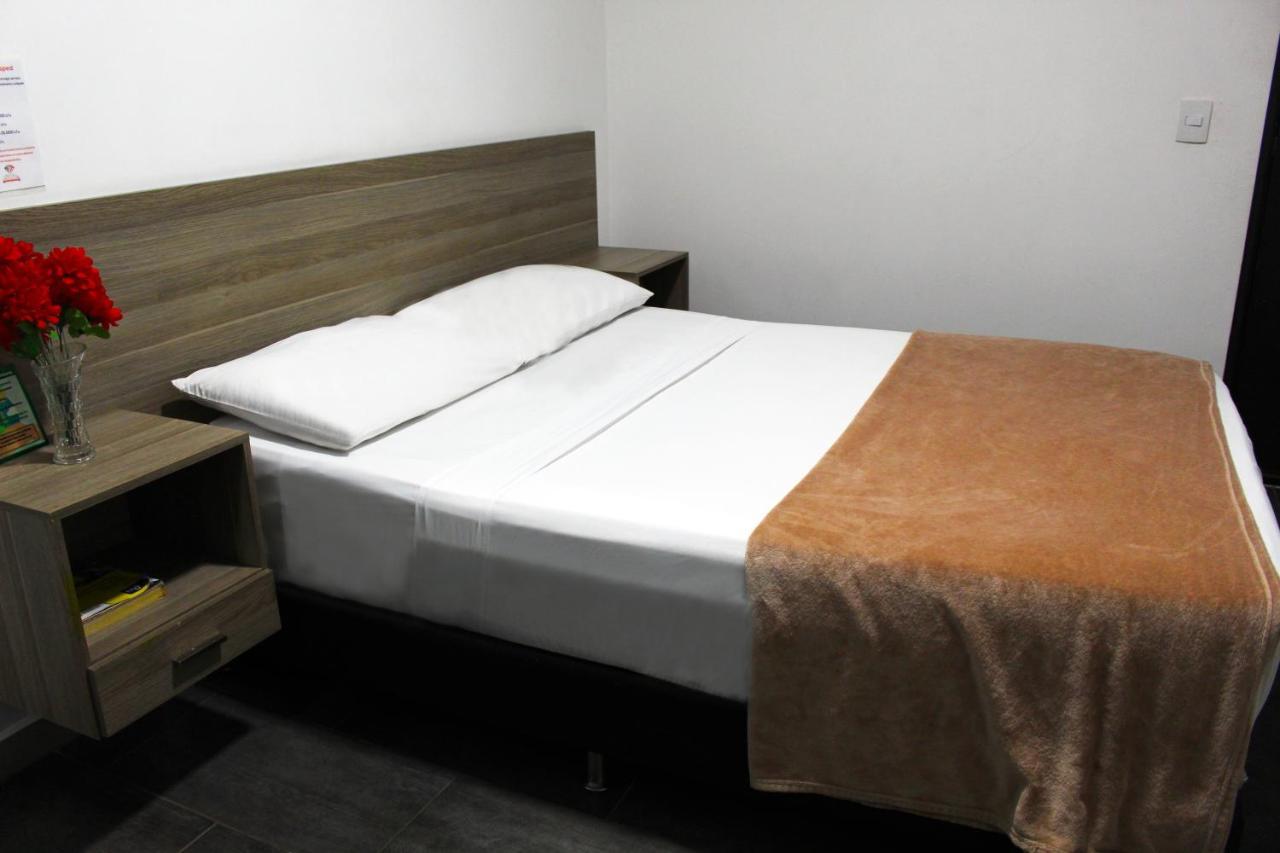 Hotel America 52 Rionegro Exterior photo