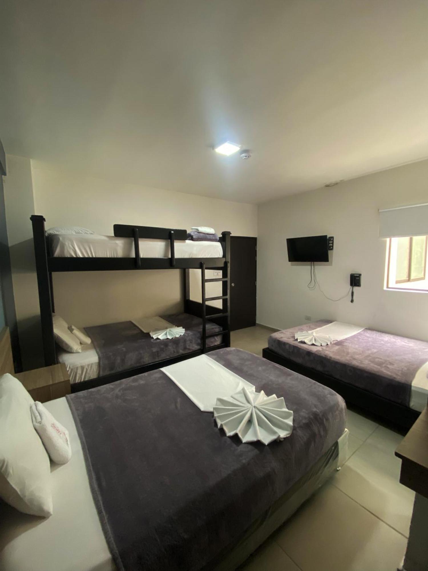 Hotel America 52 Rionegro Exterior photo